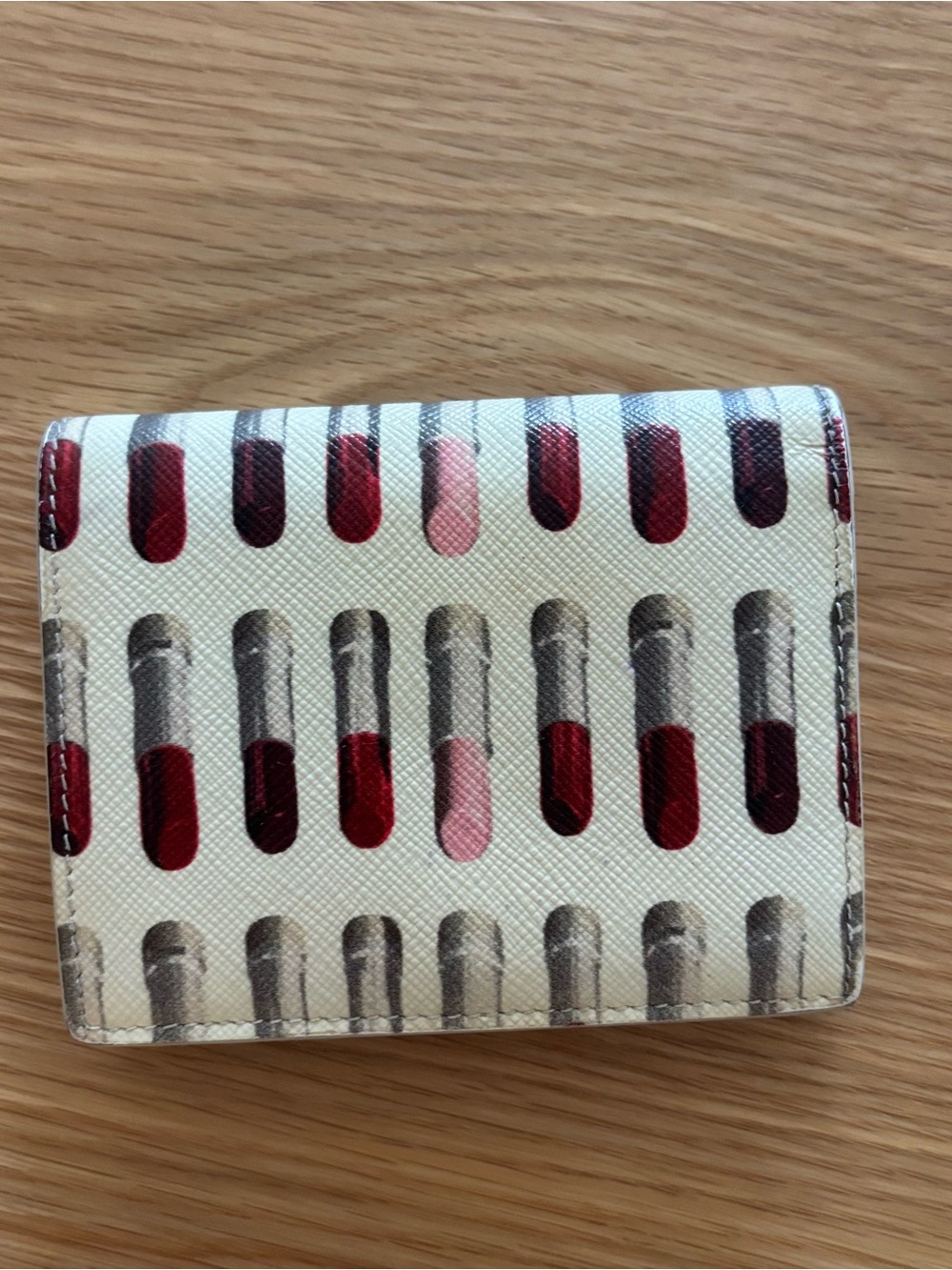 Prada Cream Leather Wallet with Red & Pink Lipstick Print - Picture 2 of 4